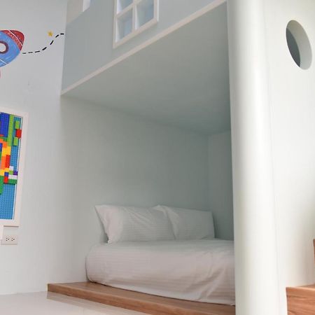 Kids Heart Home Fengyuan Exterior photo