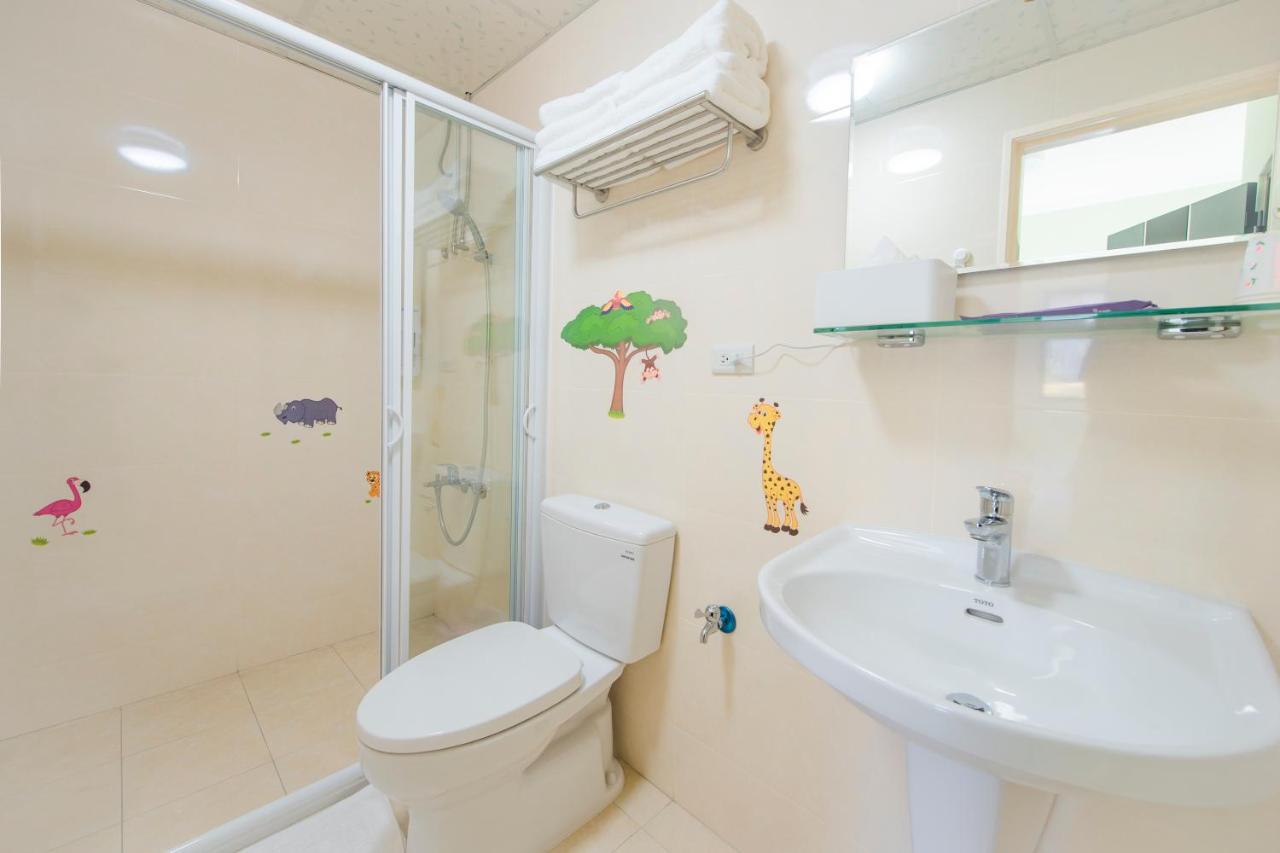 Kids Heart Home Fengyuan Exterior photo